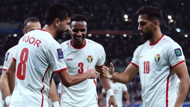 تقرير: ما سبب تأخر العروض الأوروبية لنجوم المنتخب الأردني؟
