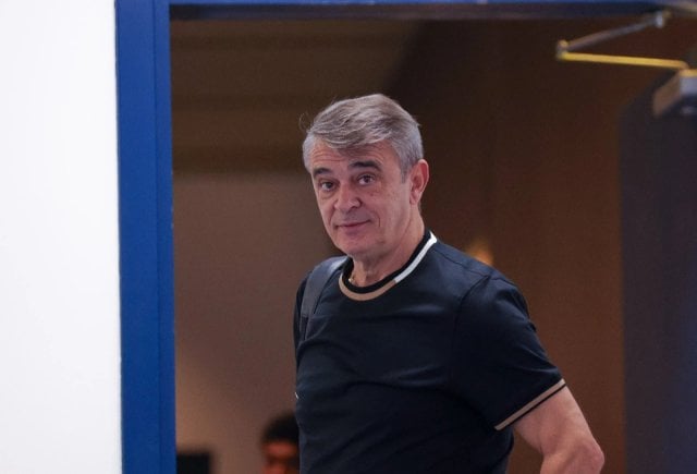 Abha consider sacking coach before international break