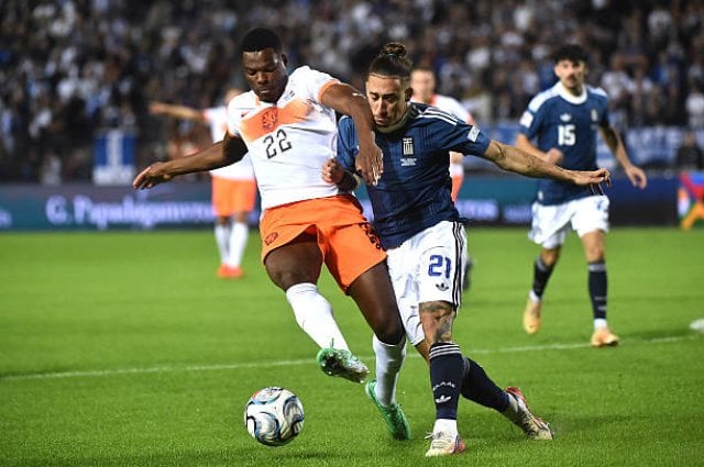 Dumfries reacts angrily during interview after Netherlands draw with Greece
