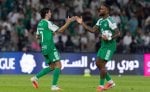 الأهلي يقلب الطاولة على الحزم بثلاثية في "روشن"