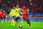 صراع مشتعل بين النصر والأهلي لخطف زكريا هوساوي